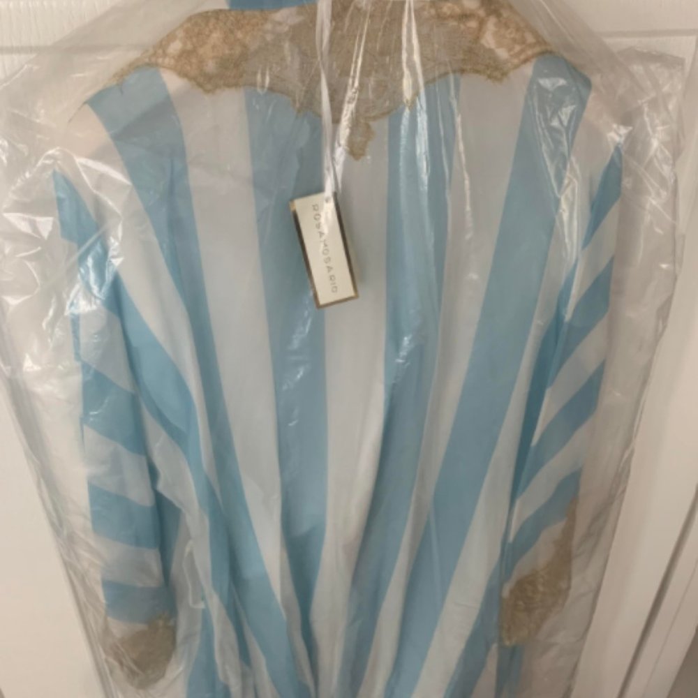 Rosamosario Short Robe - Picture 3 of 4